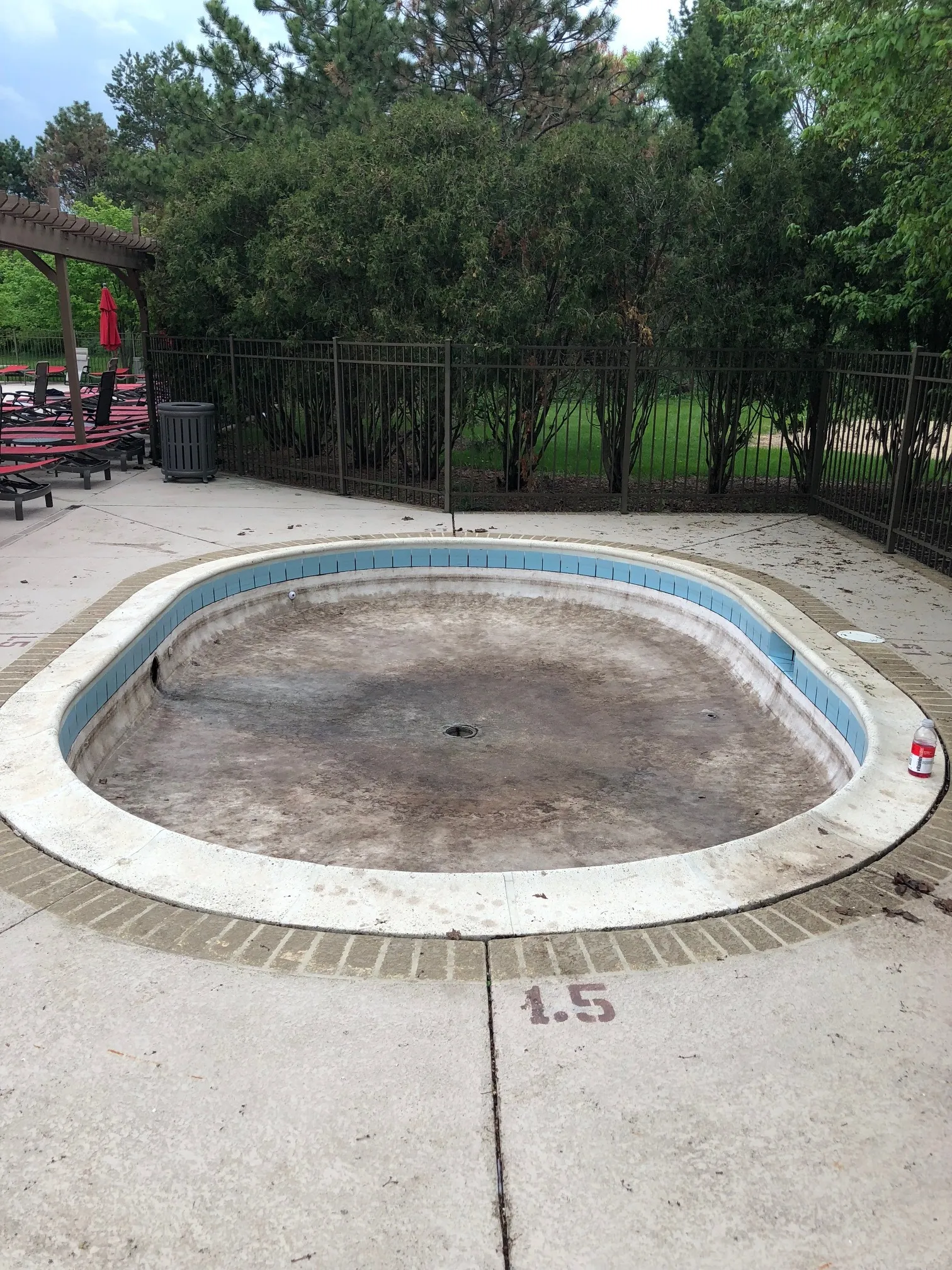 Pool Restoration & Repair - custom pool project in St. Charles, IL